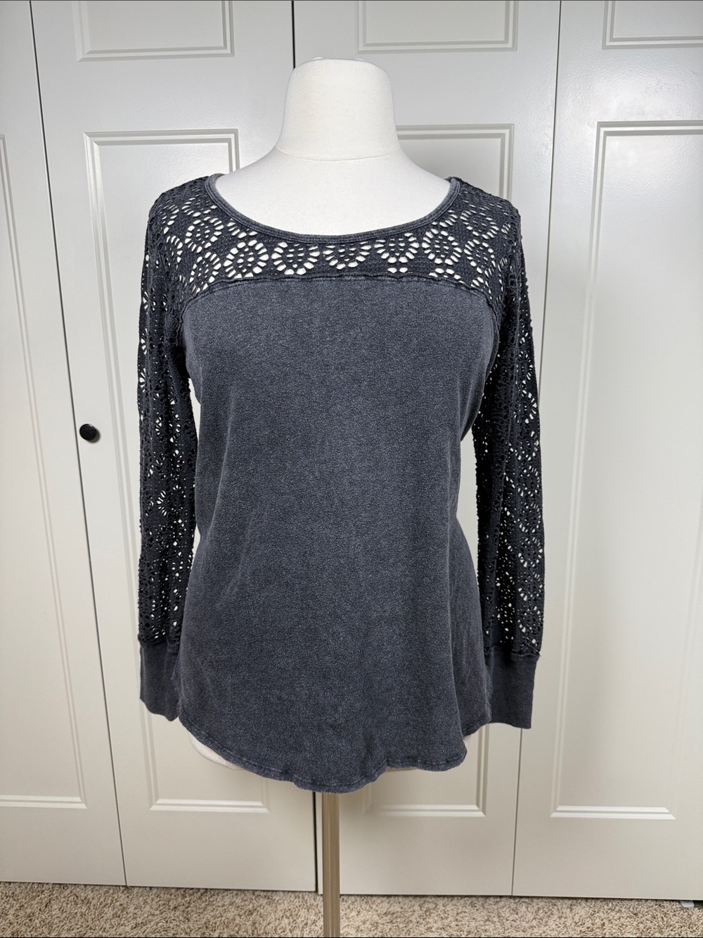 torrid Charcoal Crochet Yoke Pullover Sweater Size 1X